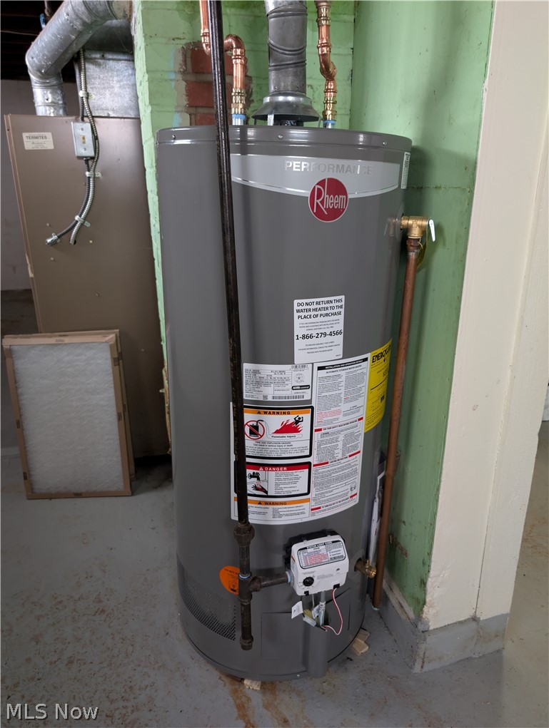 Mccourt - Residential Lease