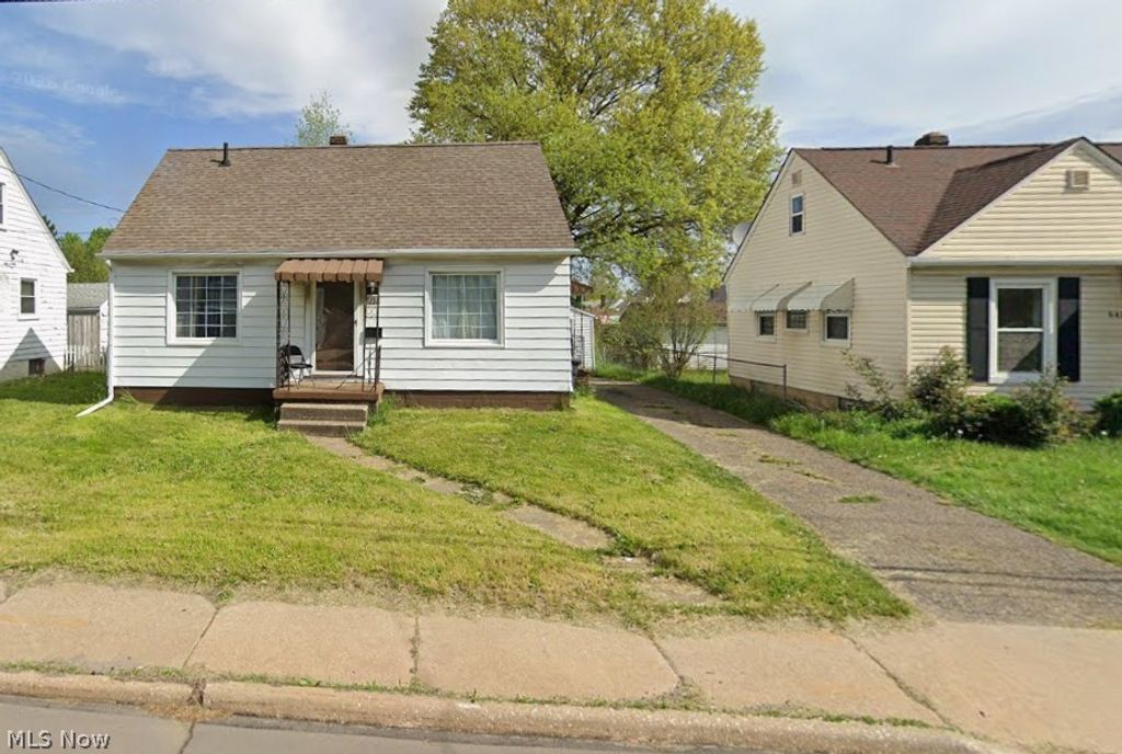 Photo of 637 E Wilbeth Road, Akron, OH 44306 (MLS # 5182805)