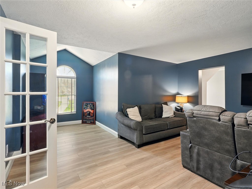 12840 Big Creek Ridge Drive, Chardon, Ohio image 34