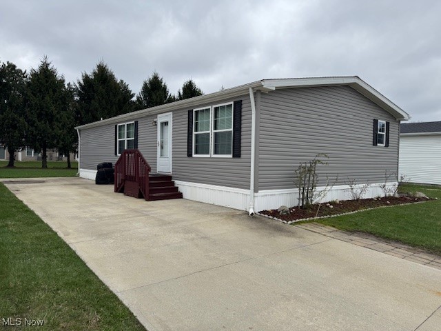 599 Sandtrap Circle, Painesville, Ohio image 1