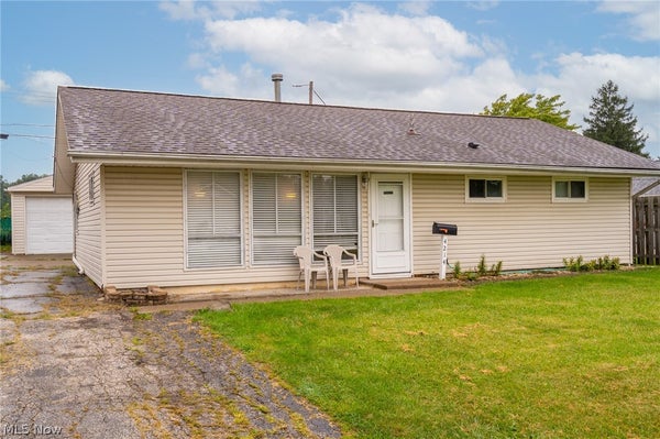 4214 MEADOW LN, LORAIN, OH 44055 - Image 2eb6343eac46fdf9e4d8a9f524186366/1854061282