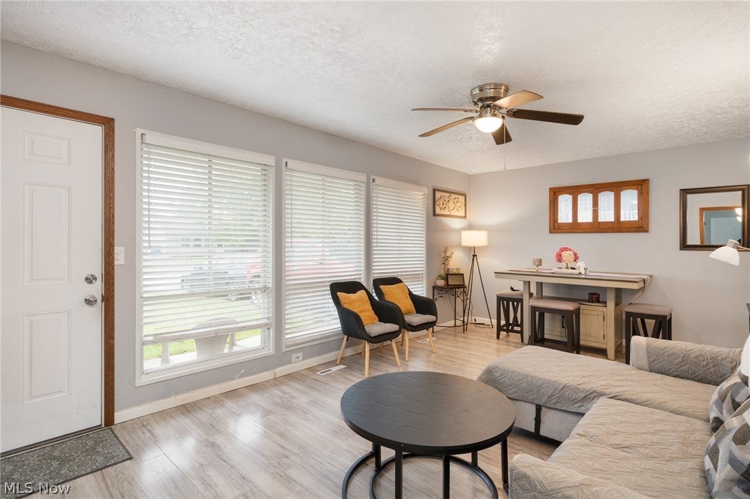 4214 Meadow Lane