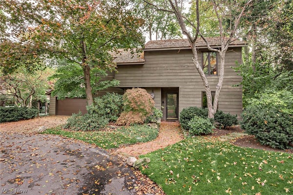 12616 CEDAR RD, CLEVELAND, OH 44106 - Image 2eb6f5fa08075ed8a8718ed853d74db2/1697739862