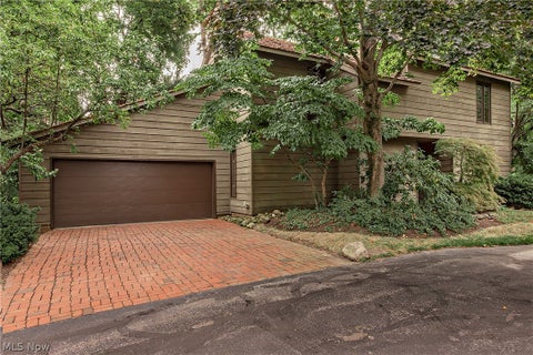 Tiny photo for 12616 Cedar Road, Cleveland Heights, OH 44106 (MLS # 5233608)