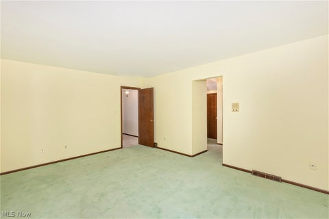 Tiny photo for 12616 Cedar Road, Cleveland Heights, OH 44106 (MLS # 5233608)