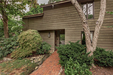 Tiny photo for 12616 Cedar Road, Cleveland Heights, OH 44106 (MLS # 5233608)