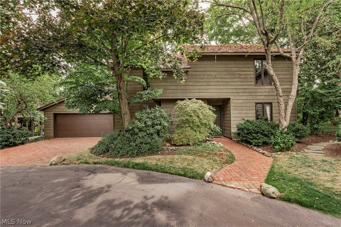 Tiny photo for 12616 Cedar Road, Cleveland Heights, OH 44106 (MLS # 5233608)