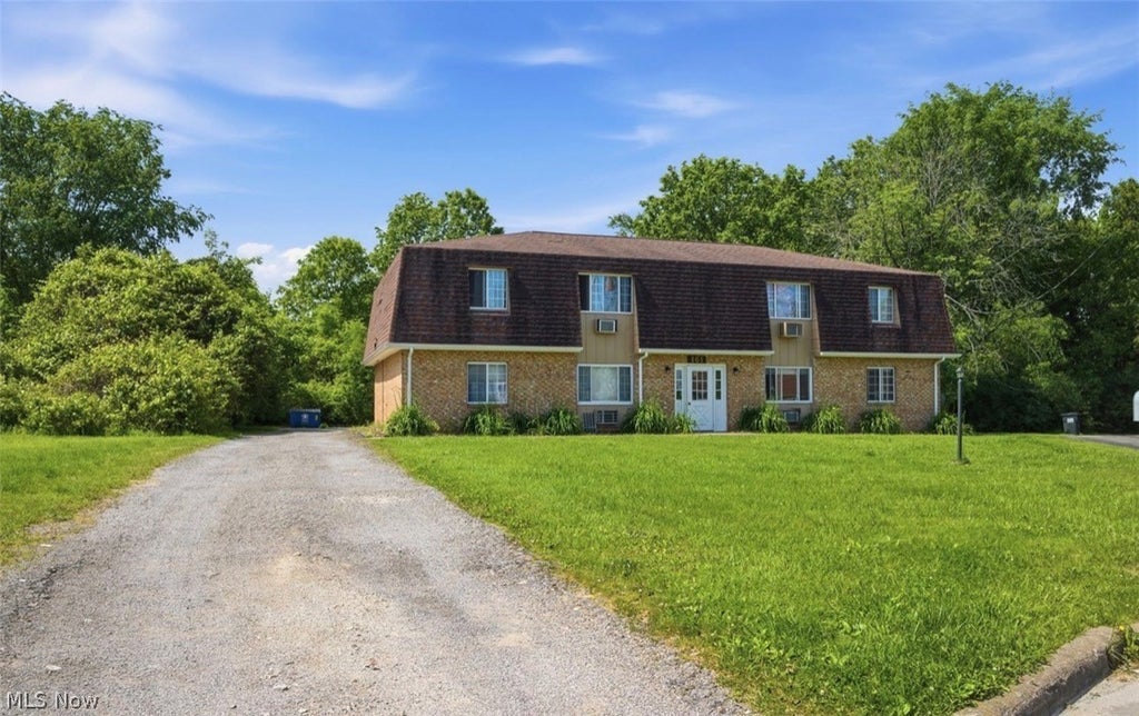 Photo of 161 Stadler Court, Boardman, OH 44512 (MLS # 5216164)