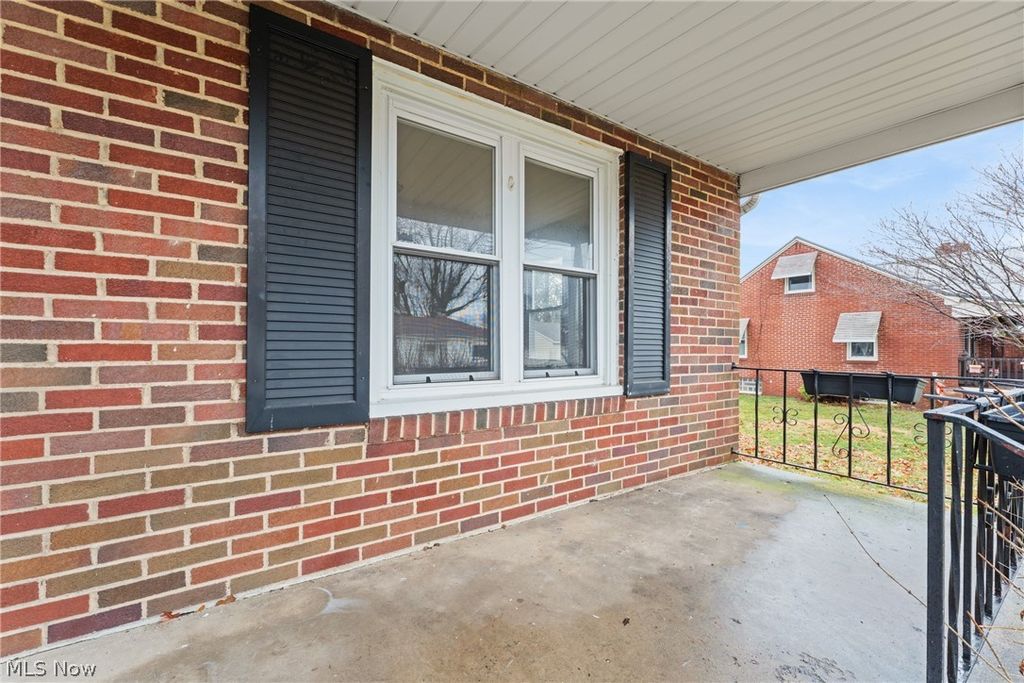 Photo of 959 9th Street NE, Massillon, OH 44646 (MLS # 5191021)