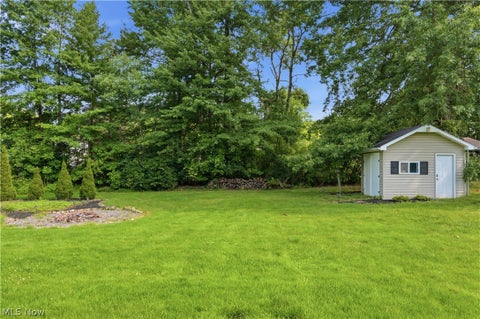 Tiny photo for 6987 White Oak Drive, Hubbard, OH 44425 (MLS # 5240361)