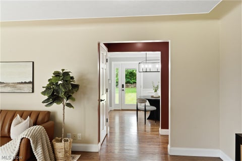 Tiny photo for 6987 White Oak Drive, Hubbard, OH 44425 (MLS # 5240361)