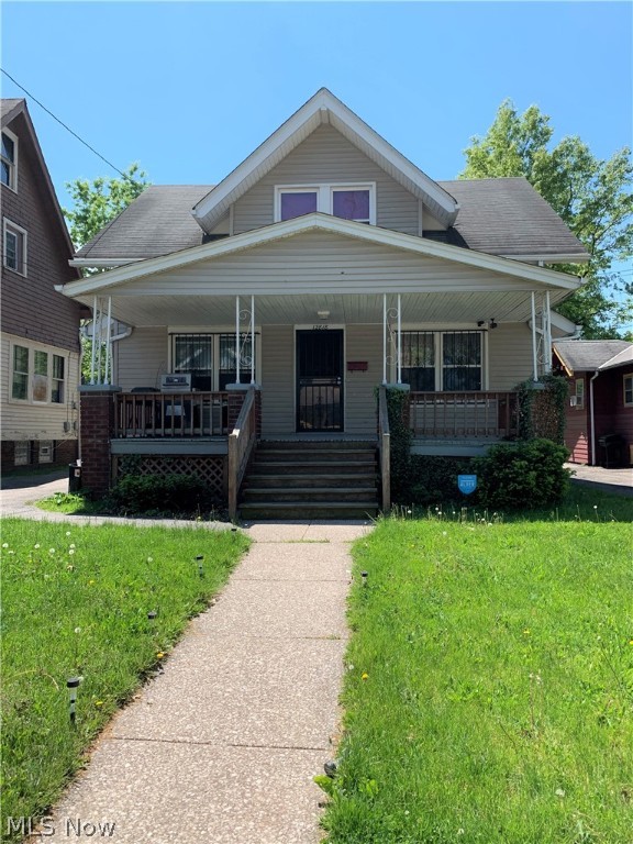 Beachwood Ave - Residential