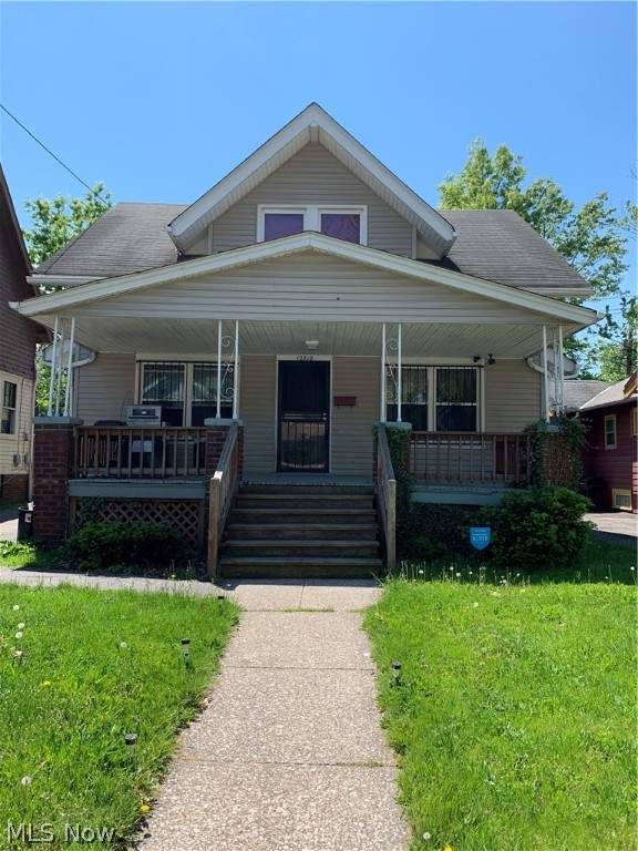 Beachwood Ave - Residential