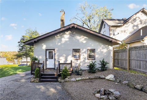 Tiny photo for 79 Hawthorne Street, Struthers, OH 44471 (MLS # 5255117)