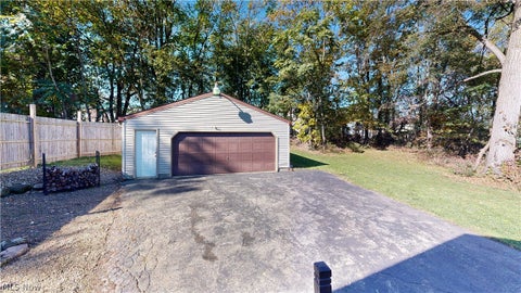 Tiny photo for 79 Hawthorne Street, Struthers, OH 44471 (MLS # 5255117)