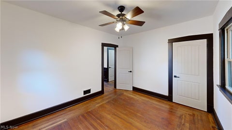 Tiny photo for 79 Hawthorne Street, Struthers, OH 44471 (MLS # 5255117)