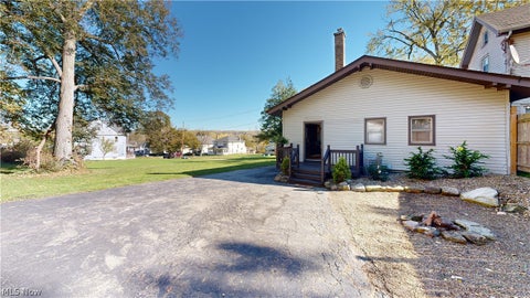Tiny photo for 79 Hawthorne Street, Struthers, OH 44471 (MLS # 5255117)