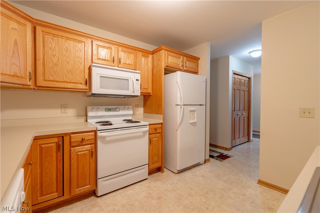 University Villa Condo Ph 03 - Residential