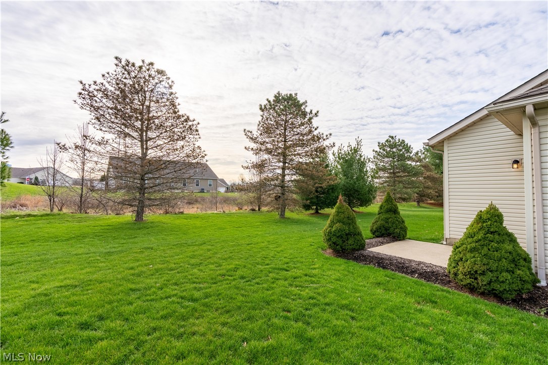 University Villa Condo Ph 03 - Residential