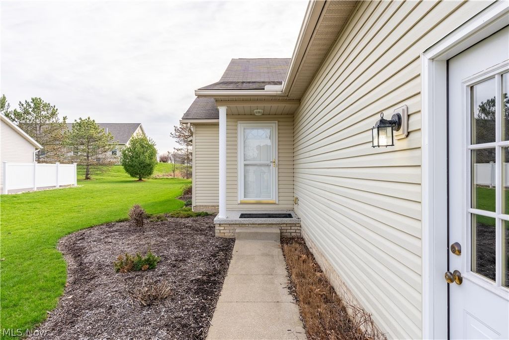Photo of 2450 Wright State Drive SE, Massillon, OH 44646 (MLS # 5190078)