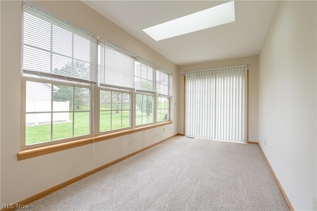 University Villa Condo Ph 03 - Residential