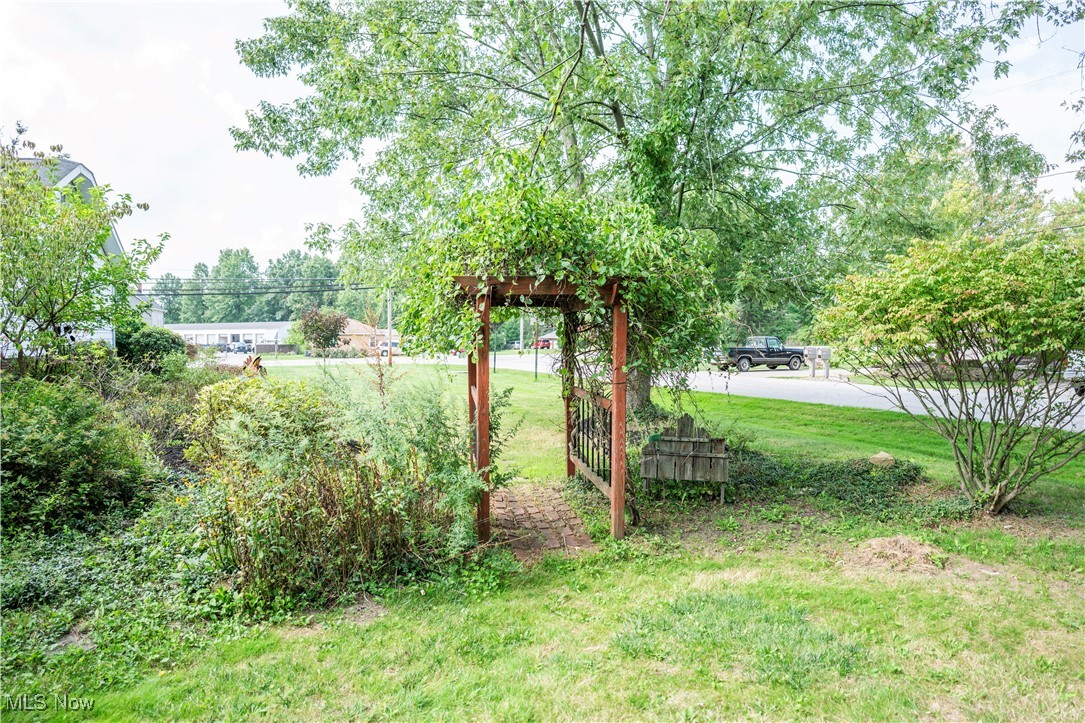396 Northeast Avenue, Tallmadge, Ohio image 8