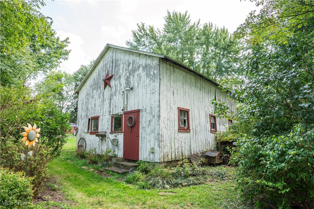 396 Northeast Avenue, Tallmadge, Ohio image 6