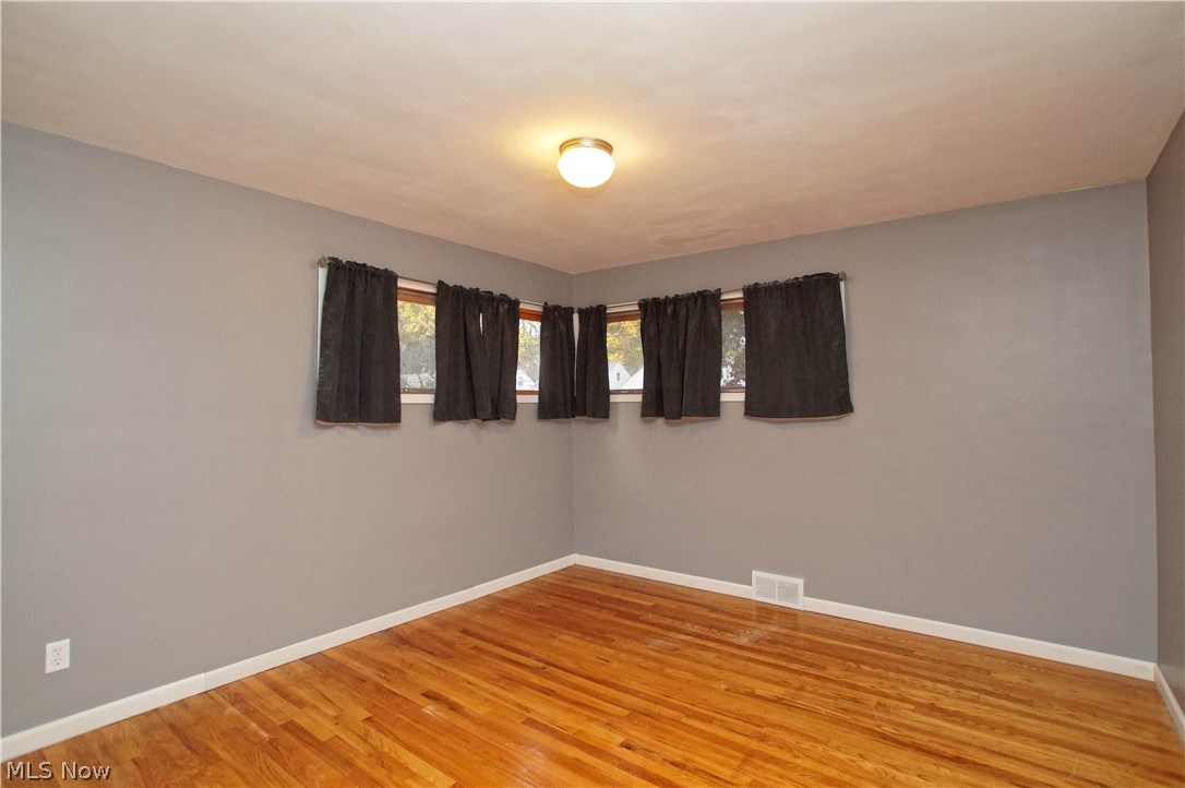 Lake Shore Blvd - Residential