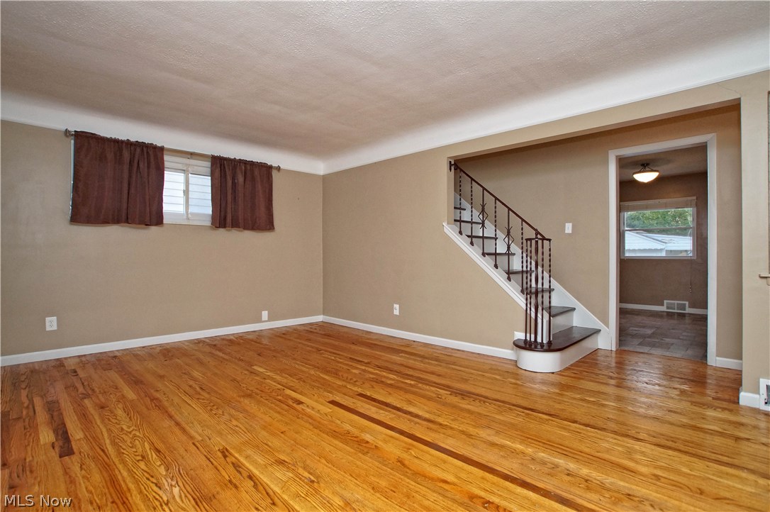 Lake Shore Blvd - Residential