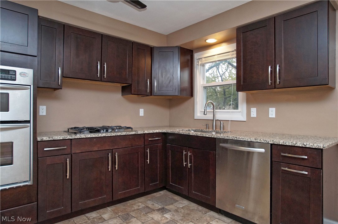 Lake Shore Blvd - Residential