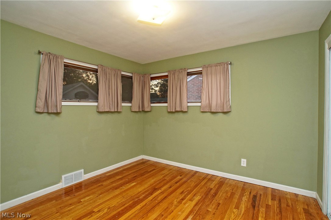 Lake Shore Blvd - Residential