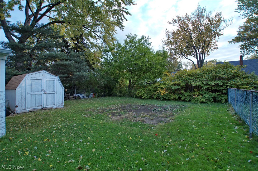 Lake Shore Blvd - Residential