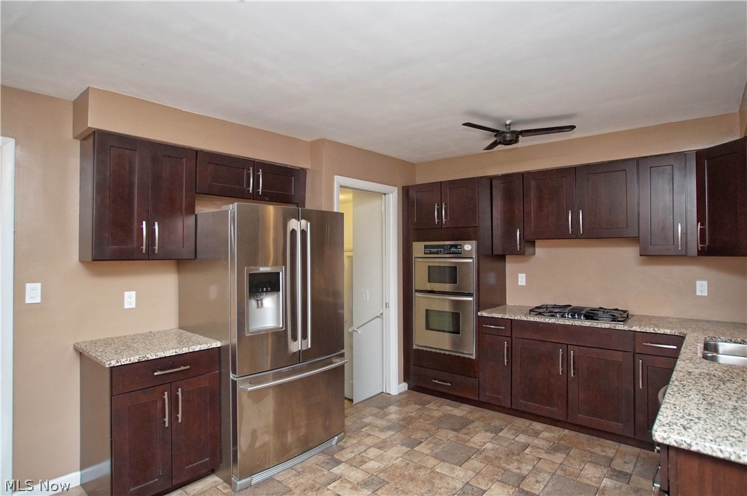 Lake Shore Blvd - Residential