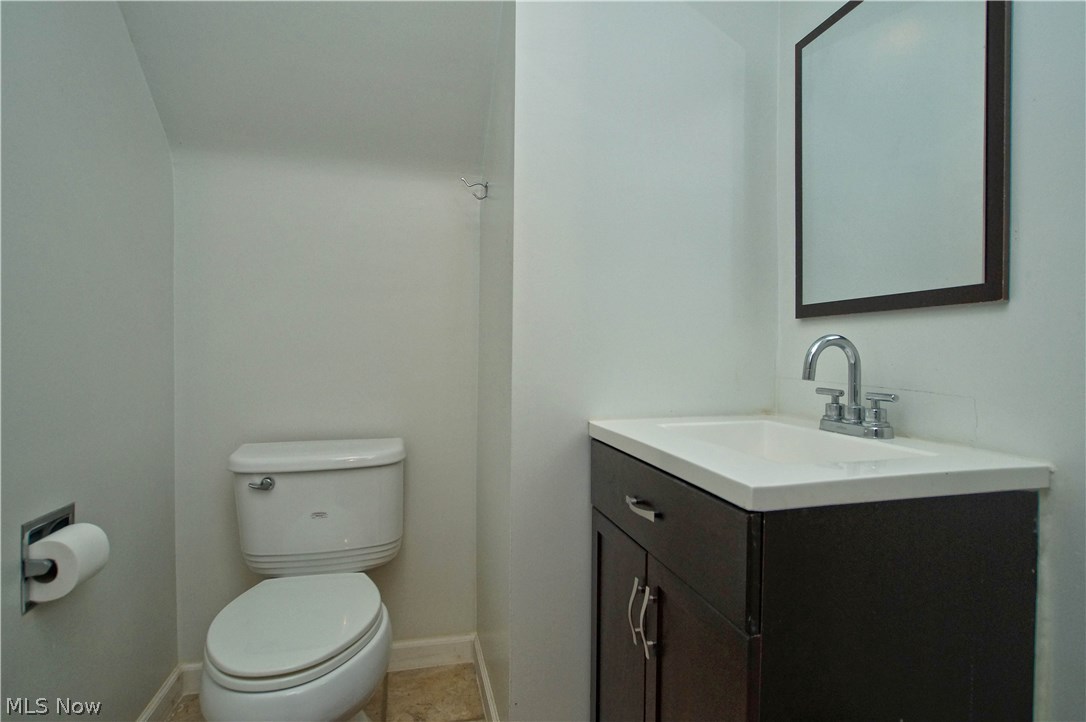 Lake Shore Blvd - Residential