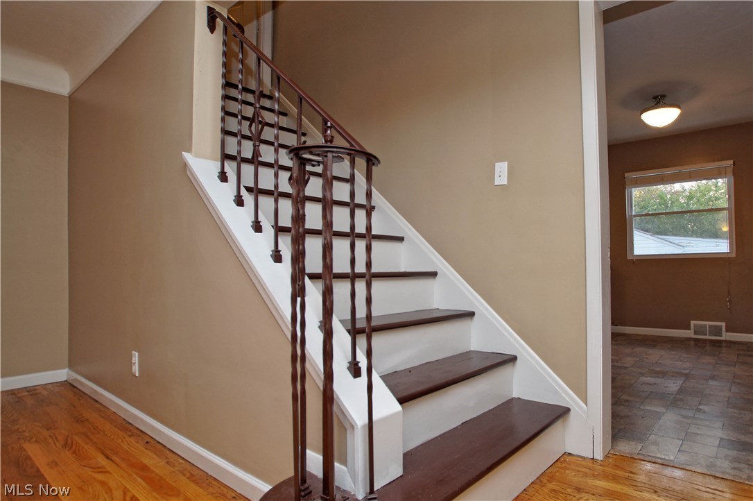 Lake Shore Blvd - Residential