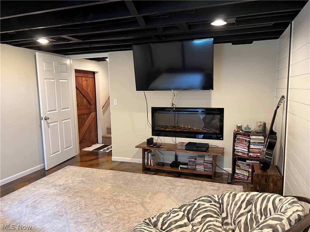 Hamilton Court Adn - Residential