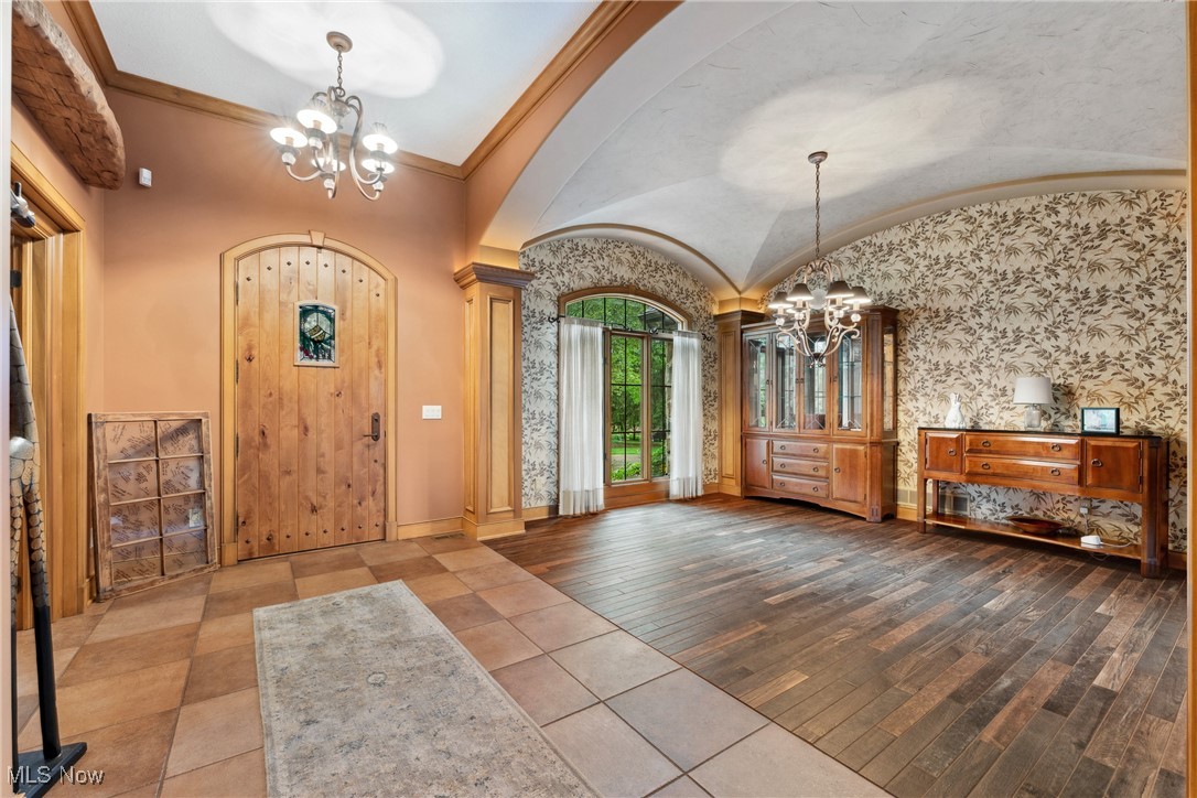 3109 Kennesaw Circle, Canton, Ohio image 5