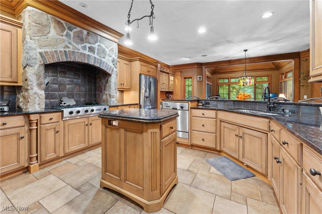 3109 Kennesaw Circle, Canton, Ohio image 13