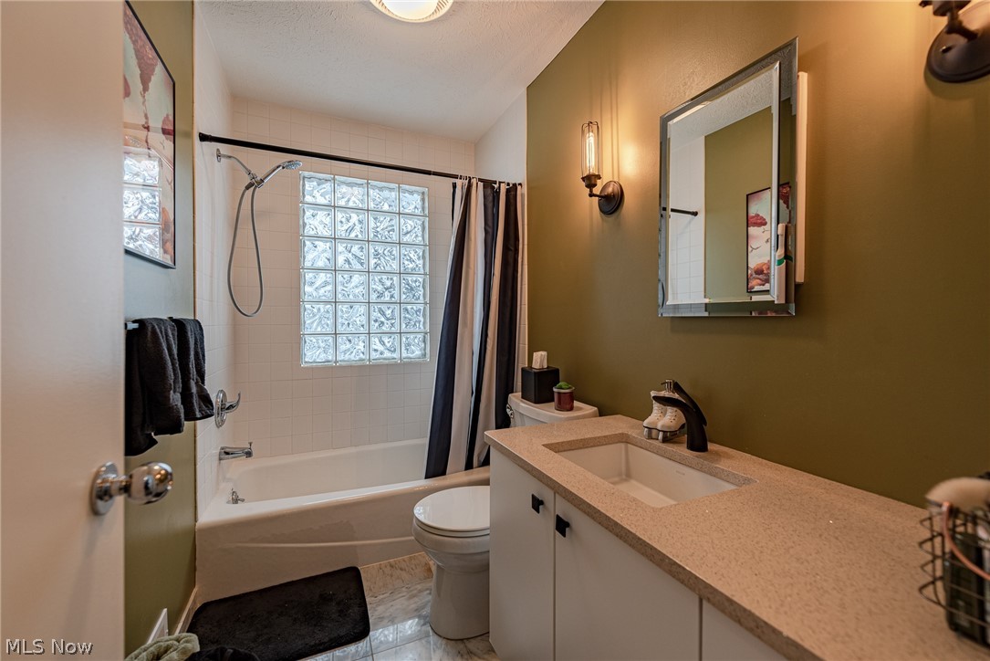 Southampton Woods 03 - Residential