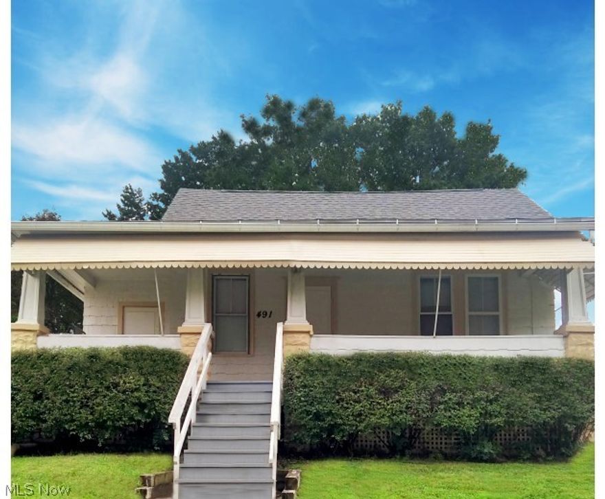 Located in the heart of off campus houses, this a great opportunity to own 8 contiguous parcels as a package of turnkey University of Akron student rentals! The 26 bedroom package consists of 2 duplexes, 3 single family houses and 2 additional single family houses each with 2 kitchens that could easily be converted into duplexes.There is also a large 16 space parking lot. 

Annual Income of $119,340, Utilities $7,992, Insurance $3,996, Tax $11,544, Lawn $2,802, Repair $2,493. Net Operating Income $88,053

Currently leased through July 2023; owner is in the process of renewing leases through July 2024. 

Fantastic cash flow opportunity!!