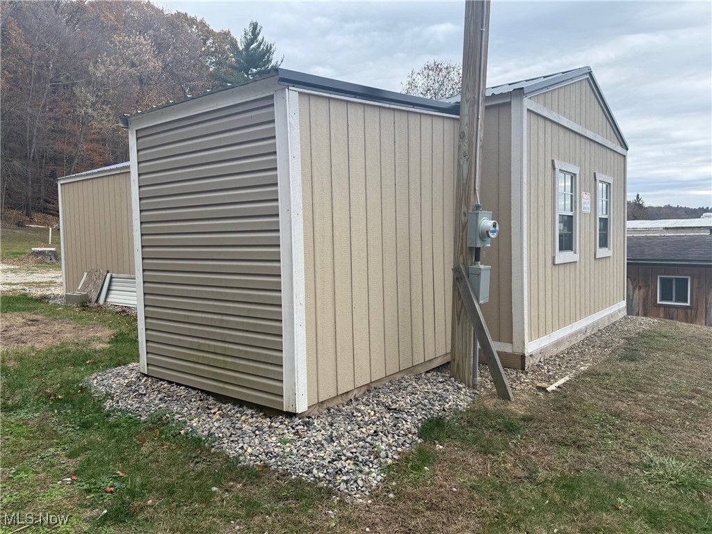 Gardner & Johnsons Add 01 - Land