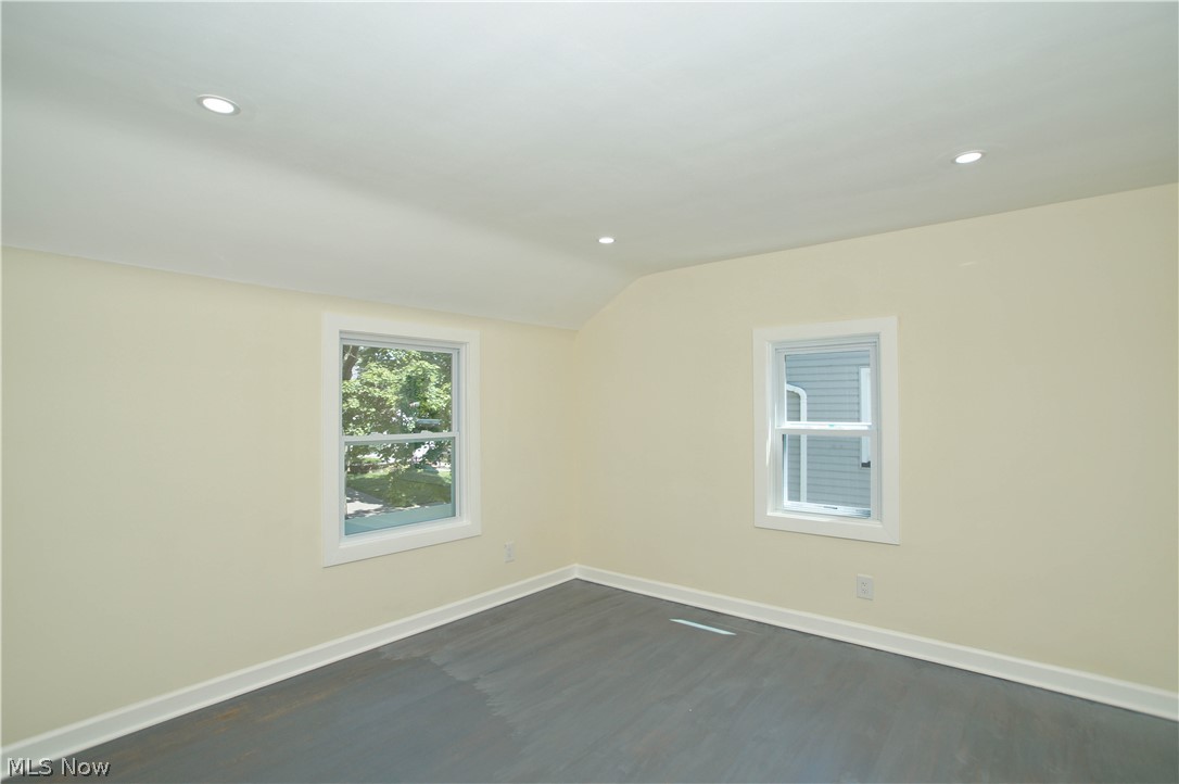 Oxford Manor - Residential