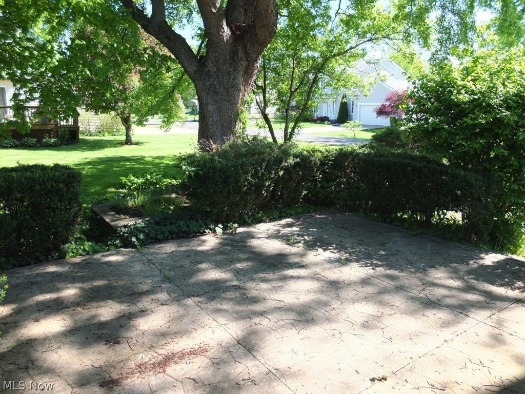 Pleasant Woods Condo - Residential