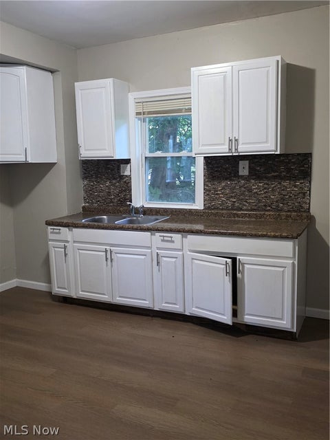 Tiny photo for 12423 Phillips Avenue, Cleveland, OH 44108 (MLS # 5240838)