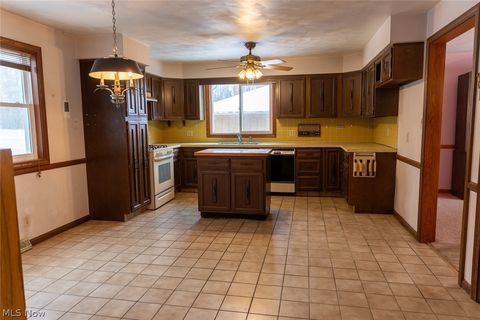 Tiny photo for 1255 Sodom Hutchings Road SE, Vienna, OH 44473 (MLS # 5189173)