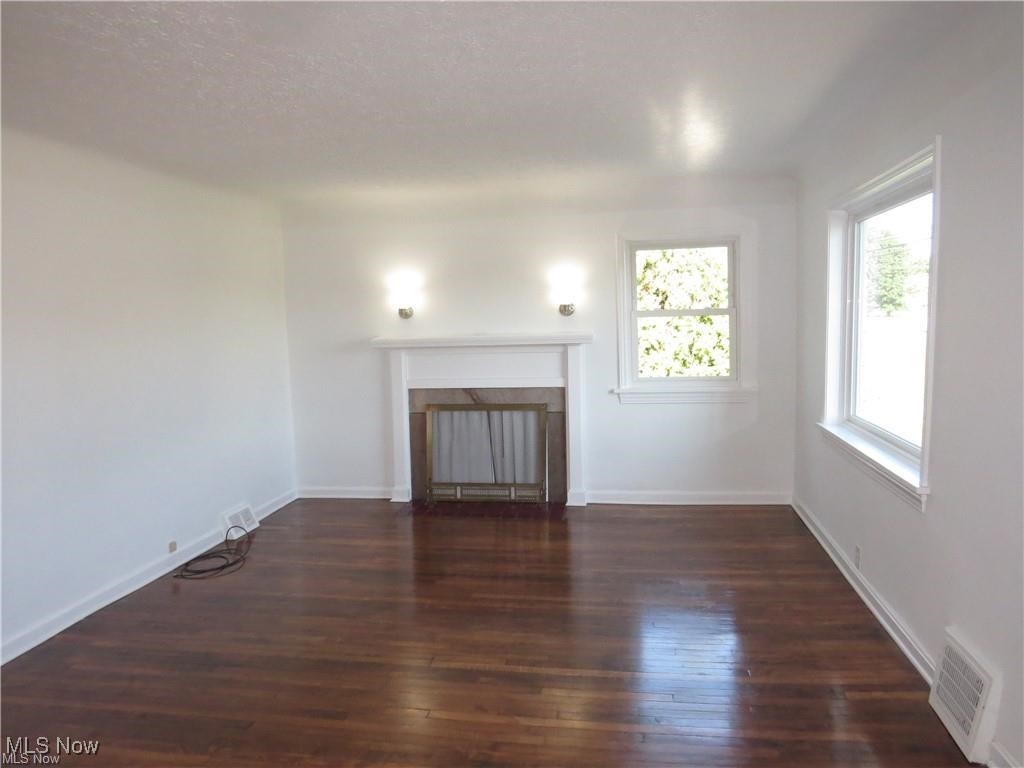 Madison, Ohio 44057, United States, 4 Bedrooms Bedrooms, ,2 BathroomsBathrooms,Residential,Active,182918