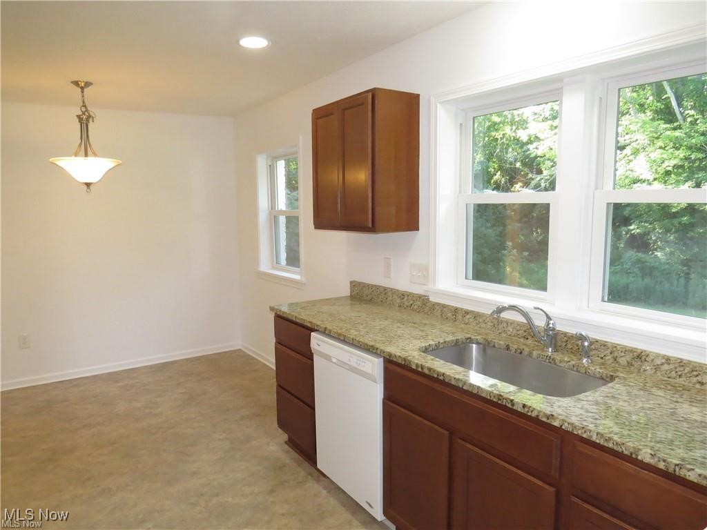 Madison, Ohio 44057, United States, 4 Bedrooms Bedrooms, ,2 BathroomsBathrooms,Residential,Active,182918