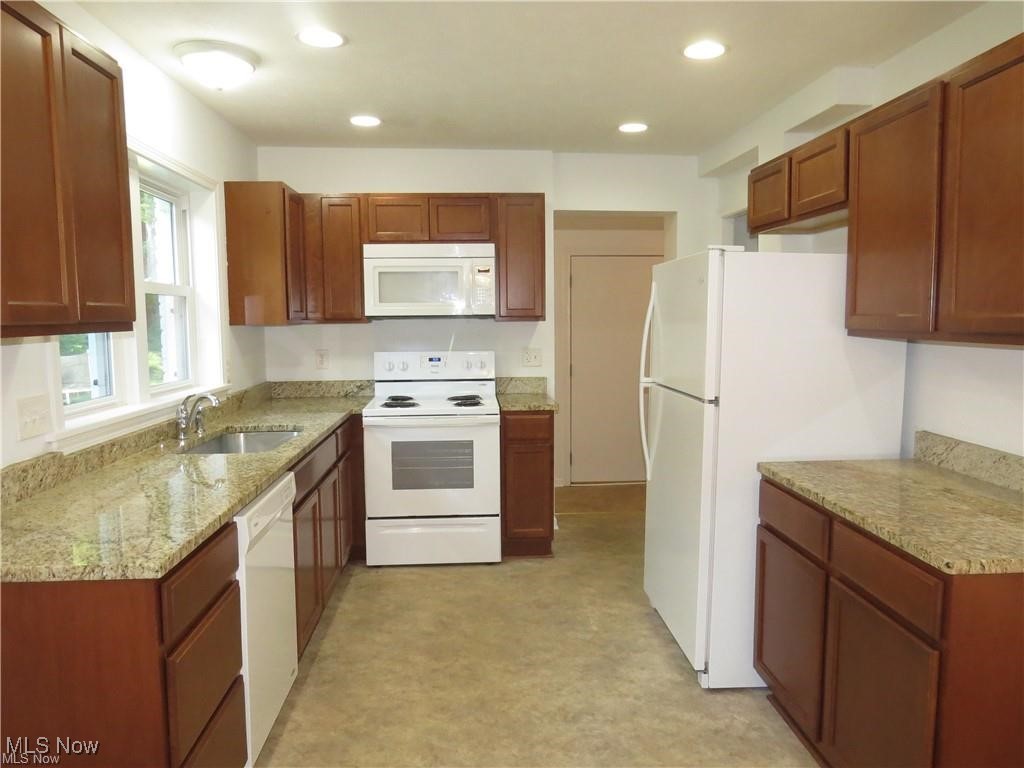 Madison, Ohio 44057, United States, 4 Bedrooms Bedrooms, ,2 BathroomsBathrooms,Residential,Active,182918