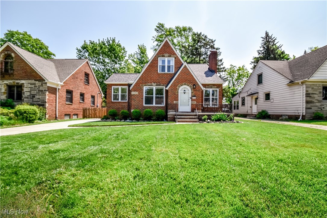 4315 W 215th Street
