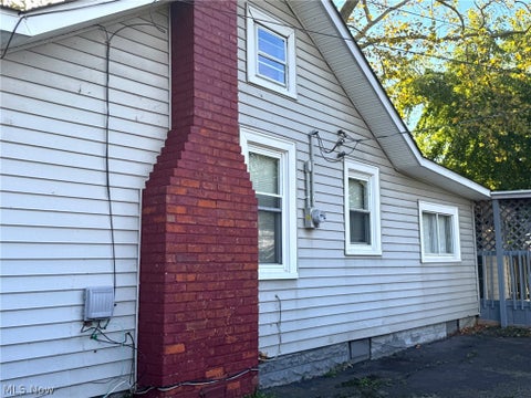 Tiny photo for 240 E 238th Street, Euclid, OH 44123 (MLS # 5255525)
